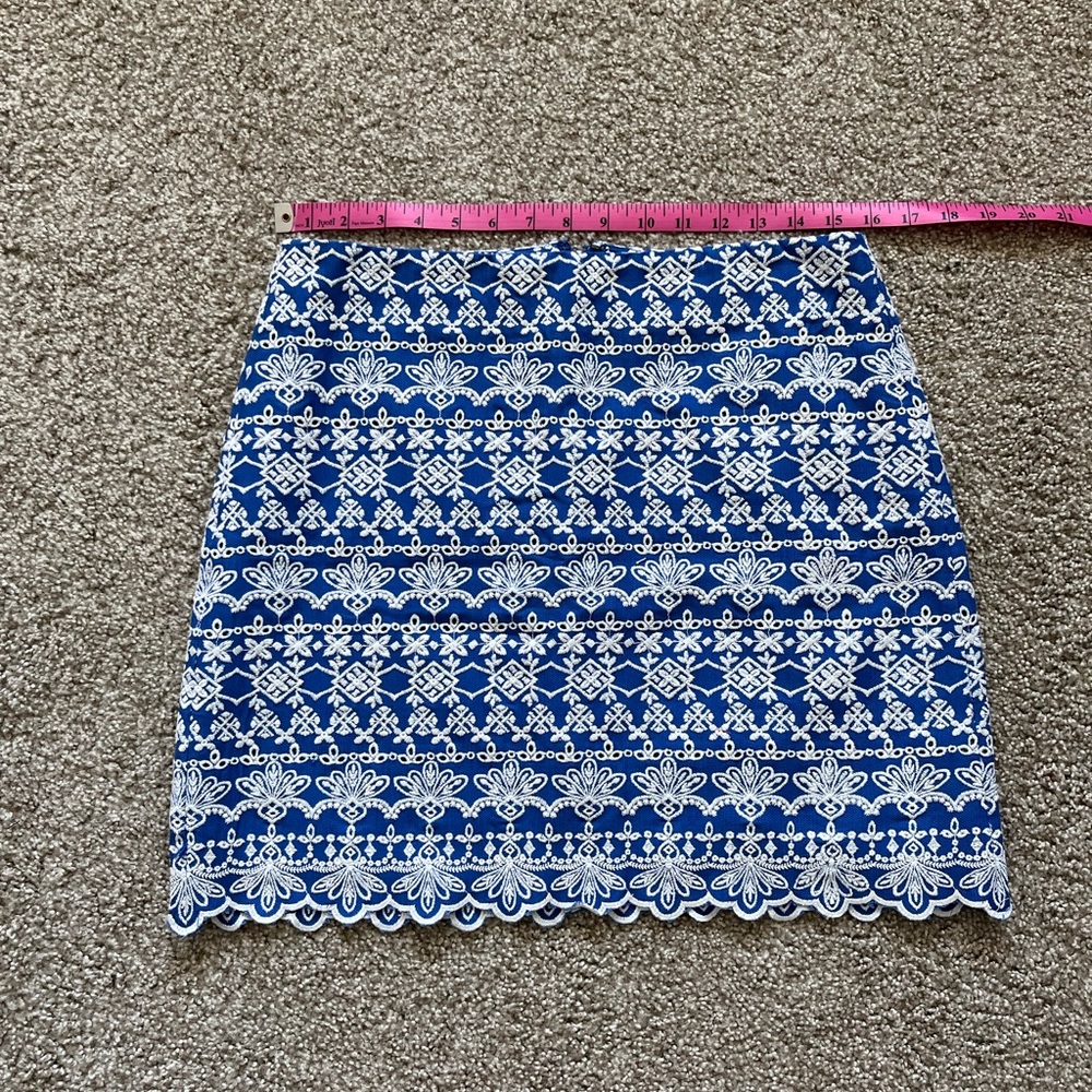 LOFT blue and white embroidered skirt - Picture 4 of 7